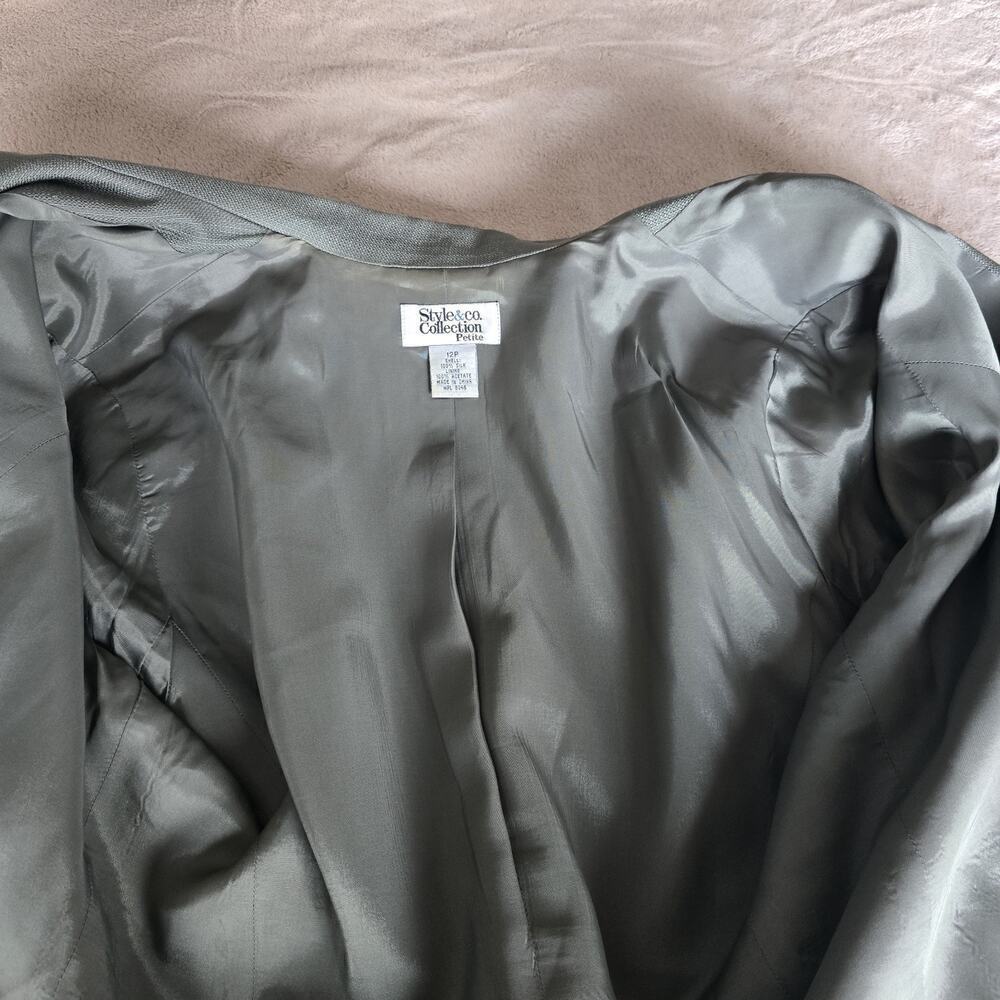 Women's Vintage100% Silk Blazer Army Green Size 12P Pockets Preppy Collared - Picture 13 of 13